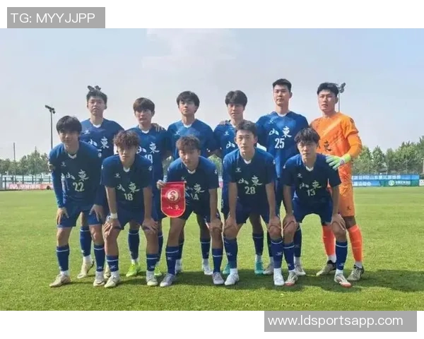 山东U20队表现出色杜月徵险些破门上半场战平上海U20队0比0